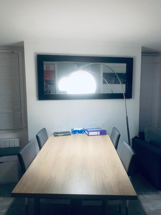 Duplex Entre Mer Et Montagnes Apartment Saint-Zacharie ภายนอก รูปภาพ
